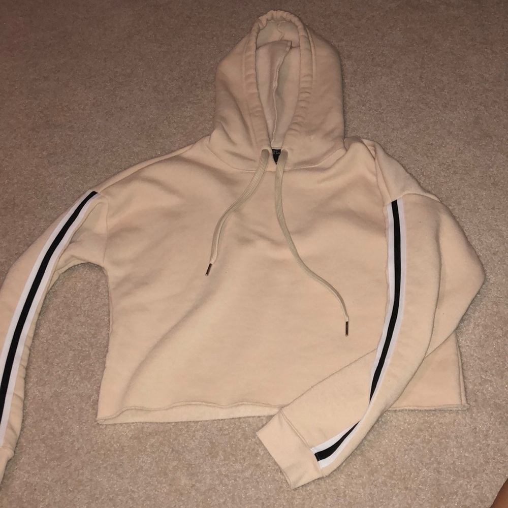 Rue 21 Cropped Sweatshirt
